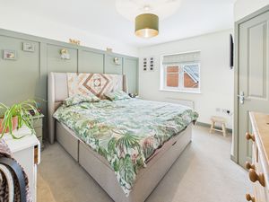 Photo 18- click for photo gallery